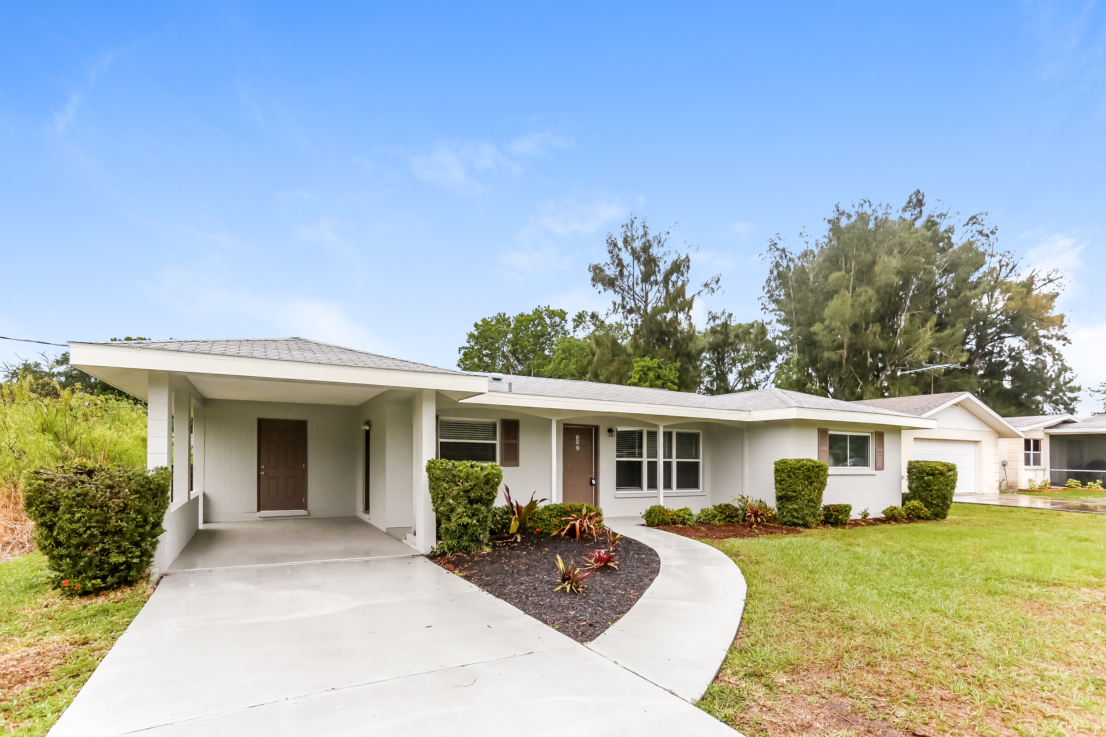 402 29th St E Palmetto, FL 34221